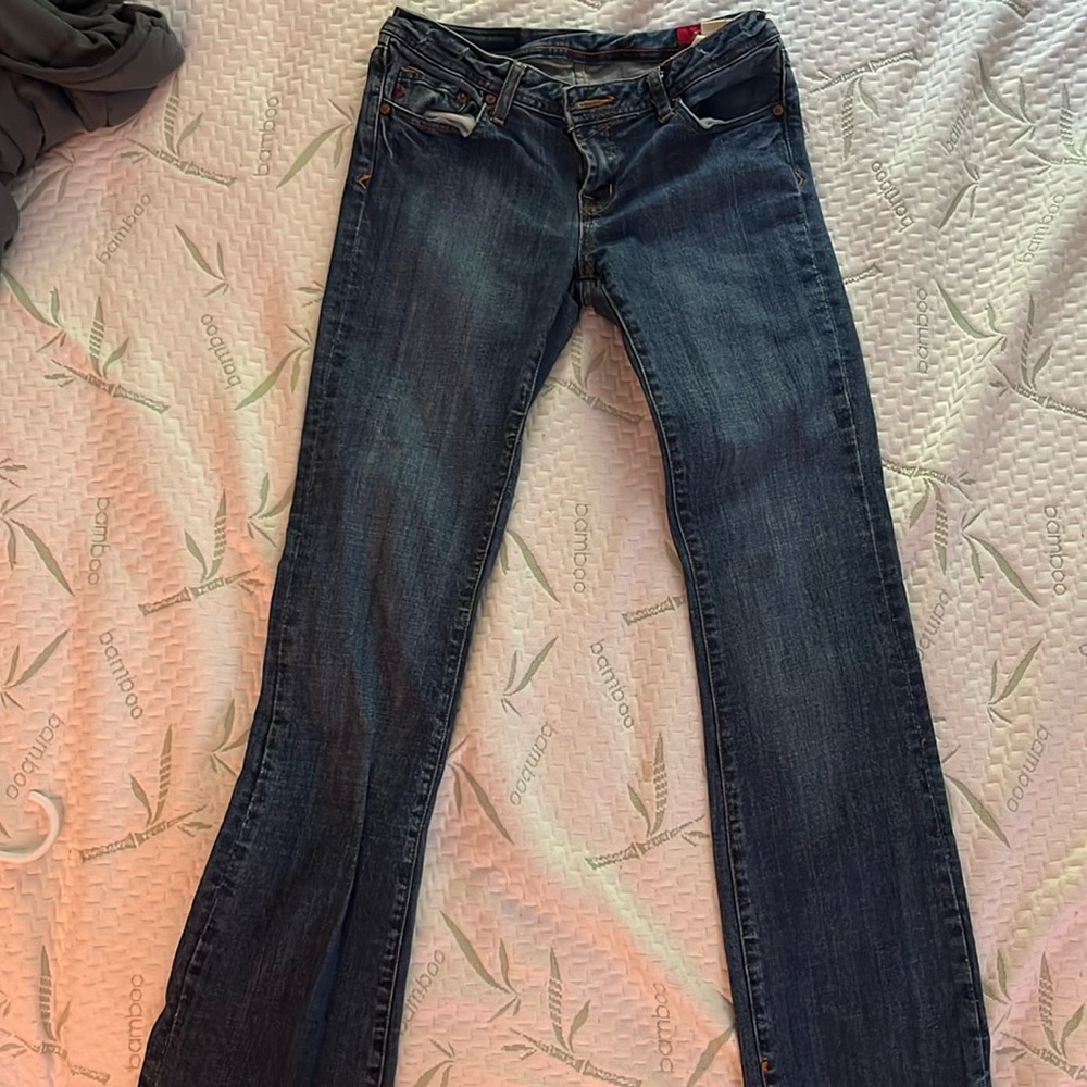 Seven7 Jeans - low rise, flare fit - size 30